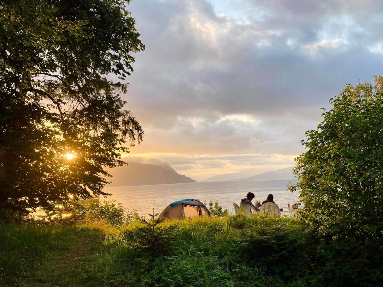 Hotel Nokling & Camping Hjelmeland المظهر الخارجي الصورة