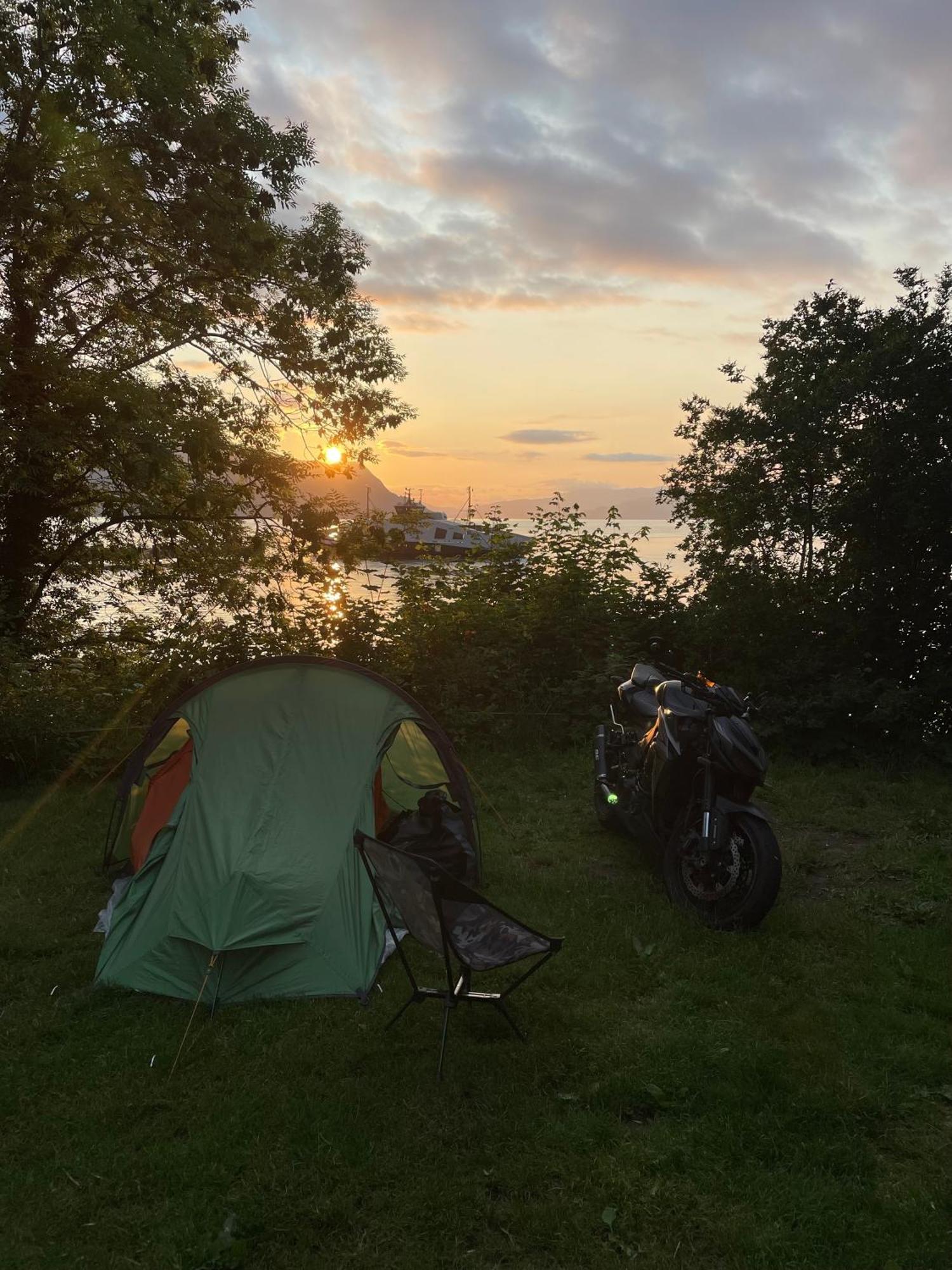 Hotel Nokling & Camping Hjelmeland المظهر الخارجي الصورة
